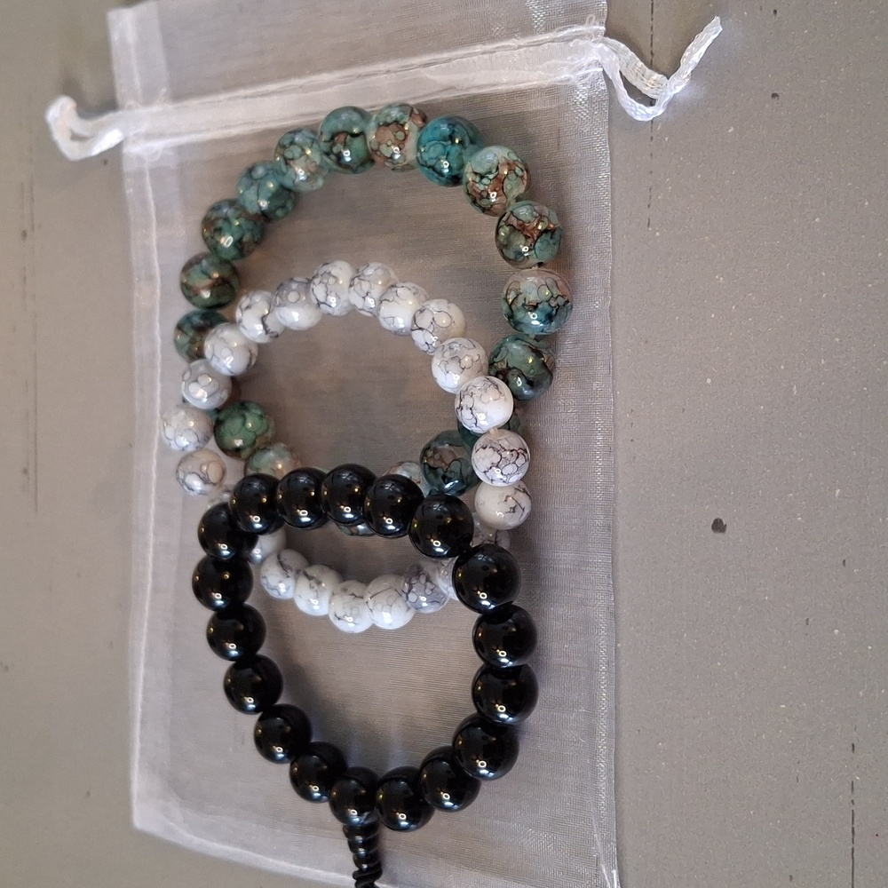 Set of Three Beaded Bracelets in Black, White, and Turquoise - Picture 2 of 6